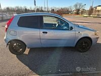 Usata Fiat Punto 80 CV (58 kW) 2004 Blu Utilitaria