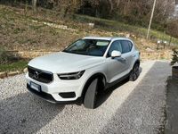 usata Volvo XC40 2.0 150 CV