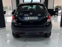 Usata Lancia Ypsilon 69 CV (50 kW) 2017 Nero Utilitaria
