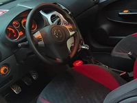 Usata Opel Corsa 125 CV (91 kW) 2008 Rosso Utilitaria