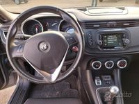 Usata Alfa Romeo Giulietta 120 CV (88 kW) 2016 Grigio Utilitaria
