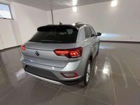 Nuova VW T-Roc Edition 150 CV (110 kW) 2026 Grigio SUV