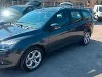 Usata Ford Focus 90 CV (66 kW) 2010 Grigio Station wagon