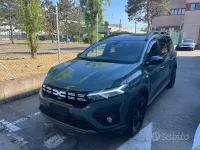 Usata Dacia Jogger Extreme 101 CV (74 kW) 2023 Verde Monovolume