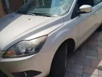 Usata Ford Focus Titanium 100 CV (73 kW) 2011 Grigio Station wagon