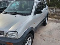 Usata Daihatsu Terios 83 CV (61 kW) 1999 Grigio SUV