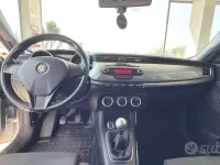 Usata Alfa Romeo Giulietta 105 CV (77 kW) 2013 Grigio Utilitaria