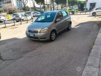 Usata Toyota Yaris 68 CV (50 kW) 2006 Grigio Berlina
