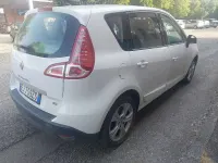 Usata Renault Scenic E-Tech Luxe 110 CV (80 kW) 2011 Bianco Monovolume