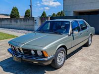 Begagnad BMW 745 252 HK (185 kW) 1982 Grön Sedan