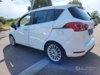 Usata Ford B-MAX 90 CV (66 kW) 2014 Bianco Monovolume