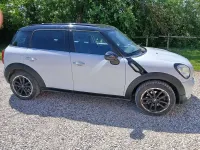 Usata Mini Cooper D Countryman 111 CV (81 kW) 2016 Bianco SUV