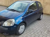 Usata Toyota Yaris 65 CV (47 kW) 2005 Blu Utilitaria