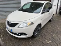 Usata Lancia Ypsilon S 95 CV (69 kW) 2016 Beige Utilitaria