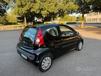 Usata Peugeot 107 68 CV (50 kW) 2006 Nero Utilitaria