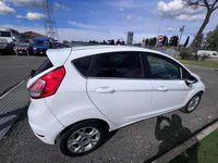 Usata Ford Fiesta Titanium 95 CV (69 kW) 2016 Bianco Berlina