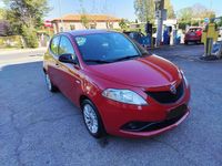 Usata Lancia Ypsilon Silver 69 CV (50 kW) 2021 Rosso Utilitaria