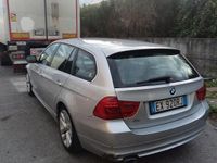 Usata BMW 318 143 CV (105 kW) 2011 Grigio Station wagon