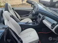 Usata Mercedes SLK200 163 CV (119 kW) 2004 Bluazzurro Cabrio