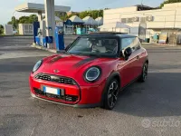 Usata Mini Cooper Classic 156 CV (114 kW) 2024 Rosso Utilitaria
