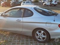 Begagnad Hyundai Coupé 2000 Grå Sportkupé