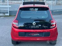 Usata Renault Twingo SE 70 CV (51 kW) 2015 Rosso Utilitaria