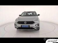Usata VW T-Roc Life 150 CV (110 kW) 2024 Pyrit silver metallizzato nero SUV