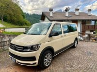 Usata VW Caravelle 204 CV (150 kW) 2016 Bianco Monovolume