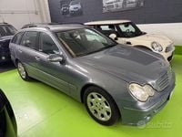 Usata Mercedes C200 Elegance 163 CV (119 kW) 2005 Grigio Station wagon