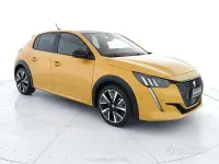 Usata Peugeot 208 GT-line 102 CV (75 kW) 2019 Giallo Utilitaria