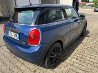 Usata Mini ONE 102 CV (75 kW) 2015 Blu Utilitaria