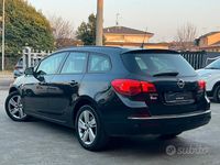Usata Opel Astra 110 CV (80 kW) 2014 Nero Station wagon