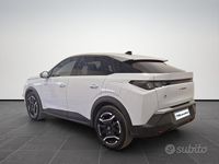 Usata Peugeot e-3008 Allure 156 kW (213 CV) 2025 Bianco SUV