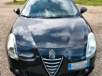 Second-hand Alfa Romeo Giulietta 140 CP (102 kW) 2012 Negru Hatchback