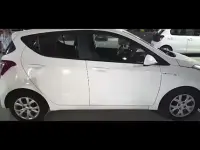 Usata Hyundai i10 69 CV (50 kW) 2016 Bianco Utilitaria