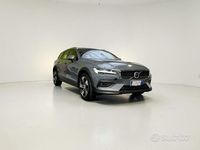 Usata Volvo V60 CC Ultimate 197 CV (144 kW) 2022 Grigio Station wagon