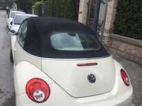 Usata VW New Beetle 75 CV (55 kW) 2008 Bianco Utilitaria