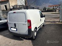 Usata Peugeot Bipper 75 CV (55 kW) 2011 Bianco Monovolume