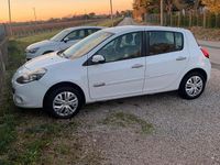 Usata Renault Clio II 75 CV (55 kW) 2011 Bianco Berlina