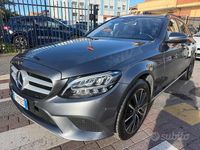 Usata Mercedes C200 Business 160 CV (117 kW) 2019 Grigio Station wagon