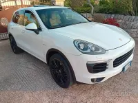 Usata Porsche Cayenne 250 CV (183 kW) 2015 Bianco SUV