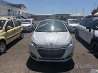 Usata Peugeot 208 GT-line 110 CV (80 kW) 2015 Bianco Utilitaria