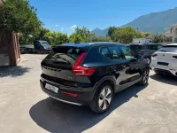 Usata Volvo XC40 Momentum 150 CV (110 kW) 2020 Nero SUV