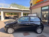 Usata Lancia Ypsilon 60 CV (44 kW) 2010 Nero Utilitaria