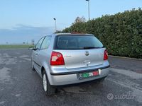 Usata VW Polo Trendline 75 CV (55 kW) 2005 Grigio Berlina