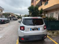Usata Jeep Renegade 105 CV (77 kW) 2017 Grigio SUV