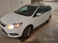 Usata Ford Focus 109 CV (80 kW) 2009 Bianco Station wagon