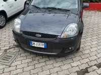 Usata Ford Fiesta Ambiente 75 CV (55 kW) 2007 Utilitaria