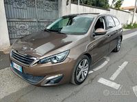 Usata Peugeot 308 150 CV (110 kW) 2015 Oro Station wagon