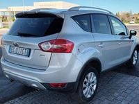 Usata Ford Kuga 136 CV (100 kW) 2010 Argento SUV